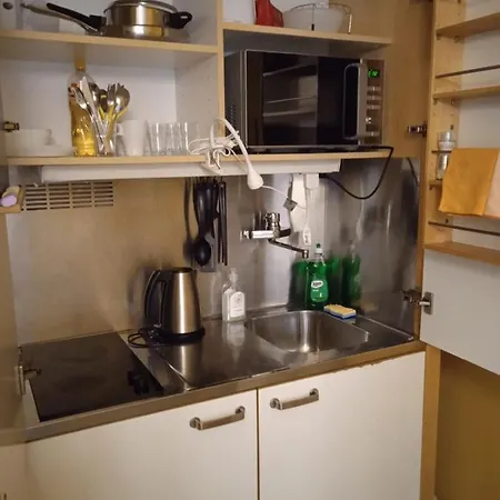 Rimelig Kjellerleilighet Med Parkering - Ahotel No