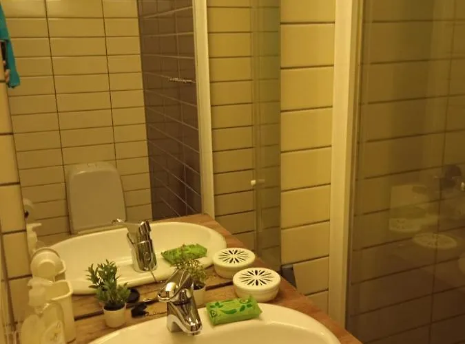 Rimelig Kjellerleilighet Med Parkering - Ahotel No Apartment Oslo