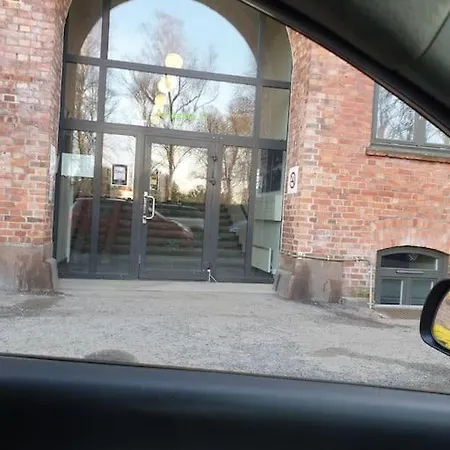 Rimelig Kjellerleilighet Med Parkering - Ahotel No Όσλο