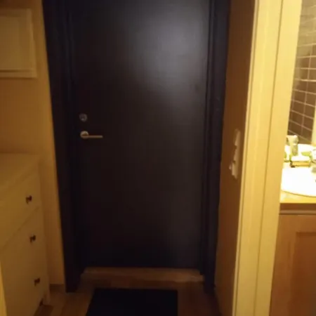 Rimelig Kjellerleilighet Med Parkering - Ahotel No