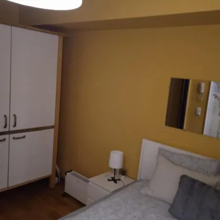 Lägenhet Rimelig Kjellerleilighet Med Parkering - Ahotel No Oslo