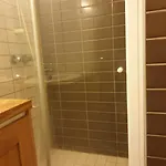 Rimelig Kjellerleilighet Med Parkering - Ahotel No Appartement