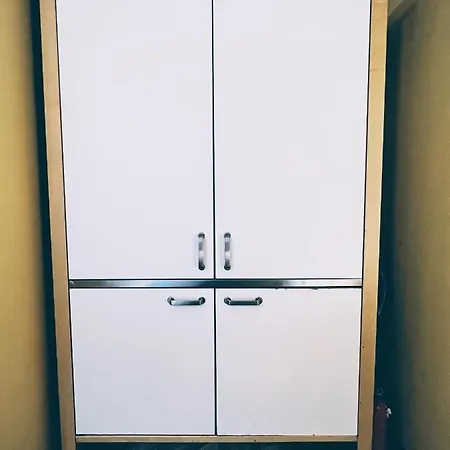 Rimelig Kjellerleilighet Med Parkering - Ahotel No *